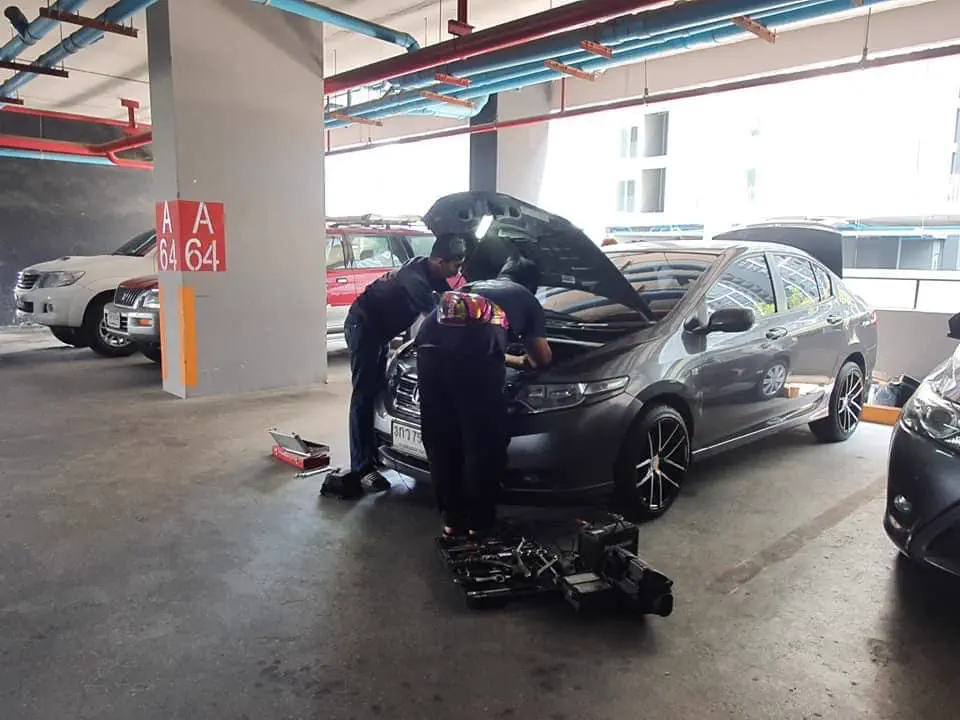เปลี่ยนไดสตาร์ทนอกสถานที่ Toyota Fortuner